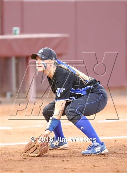 Thumbnail 3 in Catalina Foothills vs. Payson (AIA D3 Final) photogallery.