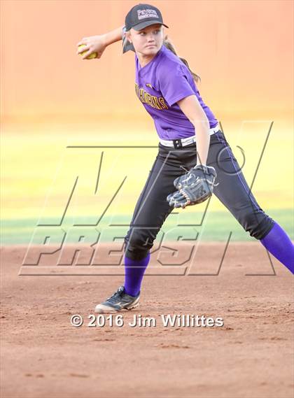 Thumbnail 3 in Catalina Foothills vs. Payson (AIA D3 Final) photogallery.