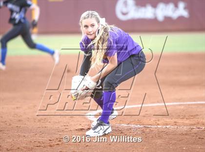 Thumbnail 2 in Catalina Foothills vs. Payson (AIA D3 Final) photogallery.