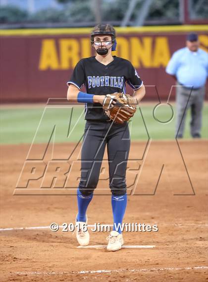Thumbnail 2 in Catalina Foothills vs. Payson (AIA D3 Final) photogallery.