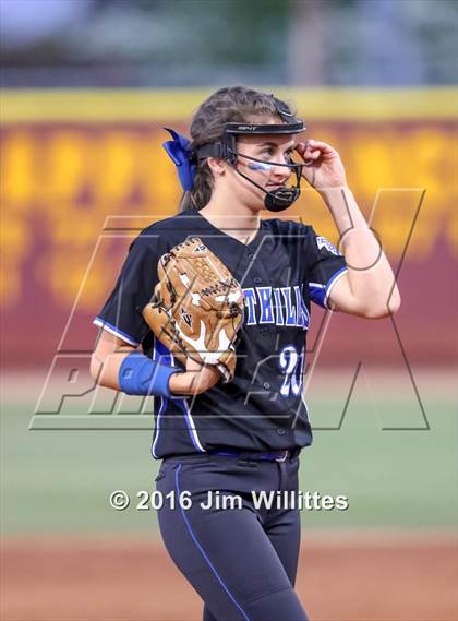 Thumbnail 2 in Catalina Foothills vs. Payson (AIA D3 Final) photogallery.