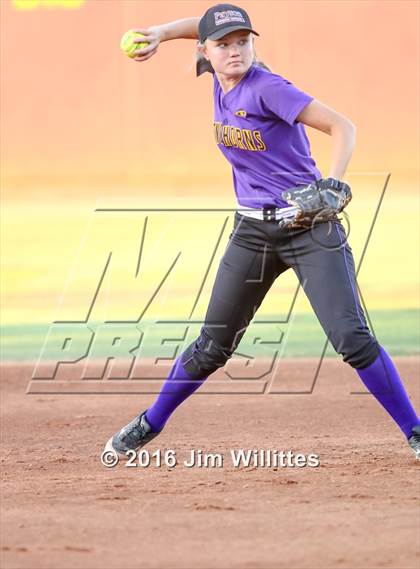 Thumbnail 1 in Catalina Foothills vs. Payson (AIA D3 Final) photogallery.