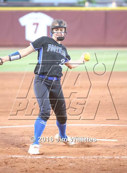 Thumbnail 3 in Catalina Foothills vs. Payson (AIA D3 Final) photogallery.