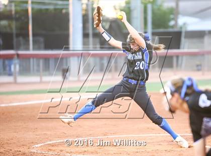 Thumbnail 2 in Catalina Foothills vs. Payson (AIA D3 Final) photogallery.