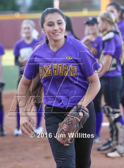 Thumbnail 2 in Catalina Foothills vs. Payson (AIA D3 Final) photogallery.