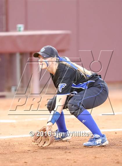 Thumbnail 2 in Catalina Foothills vs. Payson (AIA D3 Final) photogallery.