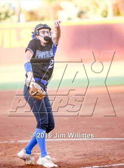 Thumbnail 2 in Catalina Foothills vs. Payson (AIA D3 Final) photogallery.
