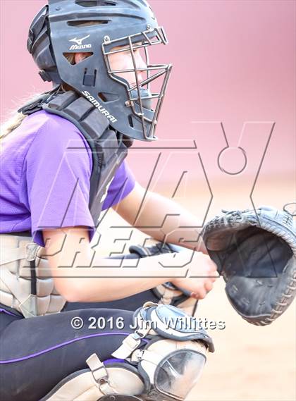 Thumbnail 2 in Catalina Foothills vs. Payson (AIA D3 Final) photogallery.