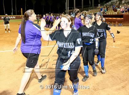 Thumbnail 2 in Catalina Foothills vs. Payson (AIA D3 Final) photogallery.