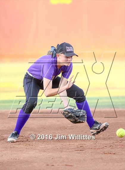 Thumbnail 2 in Catalina Foothills vs. Payson (AIA D3 Final) photogallery.