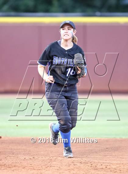 Thumbnail 2 in Catalina Foothills vs. Payson (AIA D3 Final) photogallery.