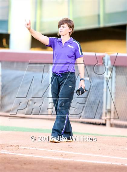 Thumbnail 2 in Catalina Foothills vs. Payson (AIA D3 Final) photogallery.