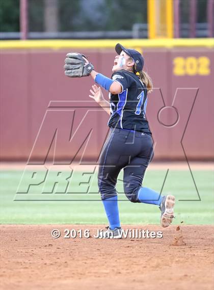 Thumbnail 3 in Catalina Foothills vs. Payson (AIA D3 Final) photogallery.