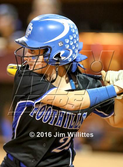 Thumbnail 3 in Catalina Foothills vs. Payson (AIA D3 Final) photogallery.