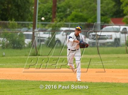 Thumbnail 1 in TMI-Episcopal @ Holy Cross photogallery.