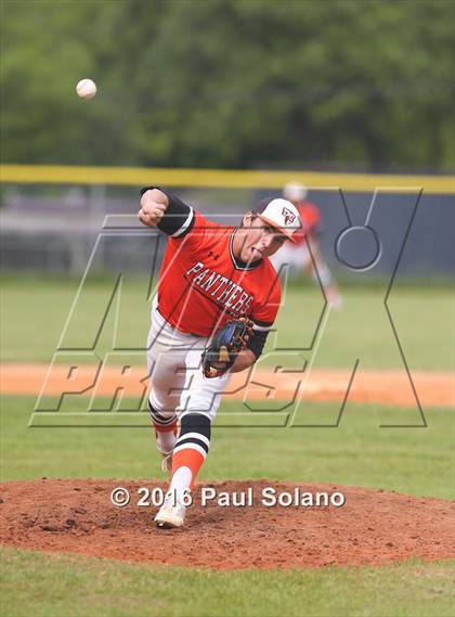 Thumbnail 2 in TMI-Episcopal @ Holy Cross photogallery.