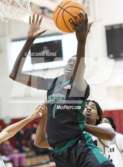Thumbnail 3 in Rancho Cucamonga vs. Fairmont Prep photogallery.