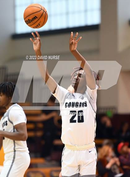 Thumbnail 2 in Rancho Cucamonga vs. Fairmont Prep photogallery.