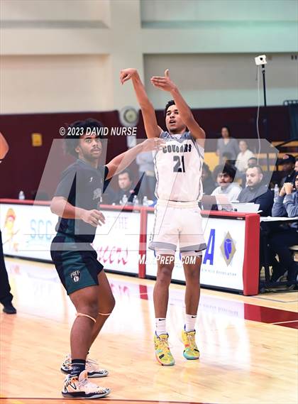 Thumbnail 3 in Rancho Cucamonga vs. Fairmont Prep photogallery.