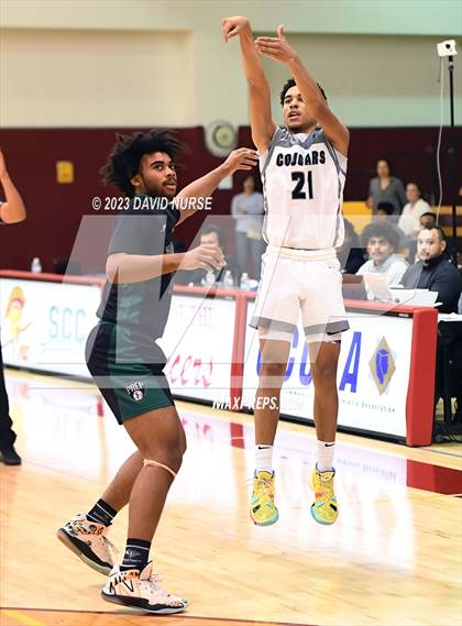 Thumbnail 2 in Rancho Cucamonga vs. Fairmont Prep photogallery.