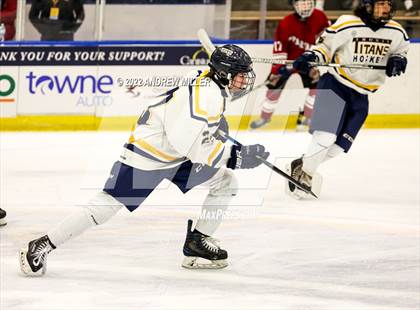Thumbnail 1 in Webster Thomas vs. Starpoint  (NYSPHSAA D2 Semifinal) photogallery.