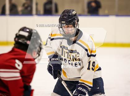 Thumbnail 1 in Webster Thomas vs. Starpoint  (NYSPHSAA D2 Semifinal) photogallery.