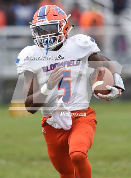 Thumbnail 3 in Bloomfield @ Northwest Catholic photogallery.