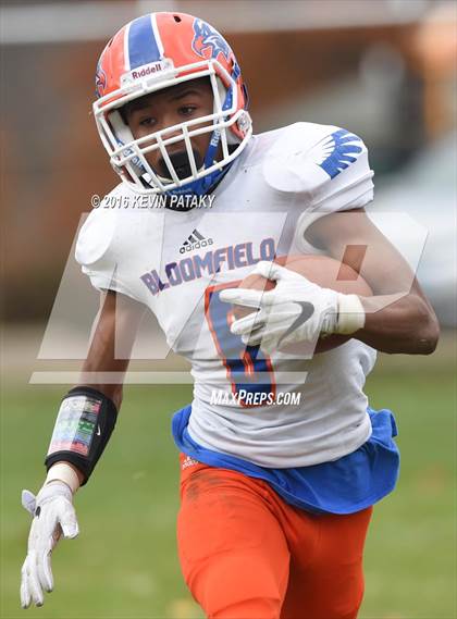 Thumbnail 3 in Bloomfield @ Northwest Catholic photogallery.