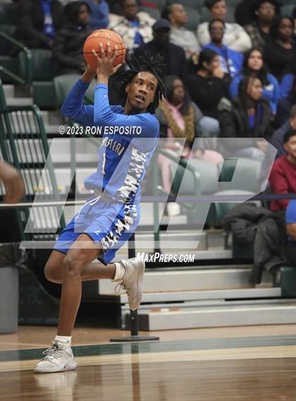 Thumbnail 2 in Baldwin vs Hempsteand (NYSPHSAA Section 8 AA Semifinal) photogallery.