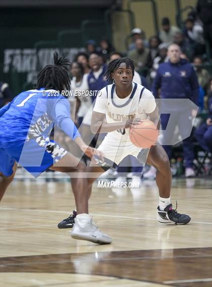 Thumbnail 2 in Baldwin vs Hempsteand (NYSPHSAA Section 8 AA Semifinal) photogallery.