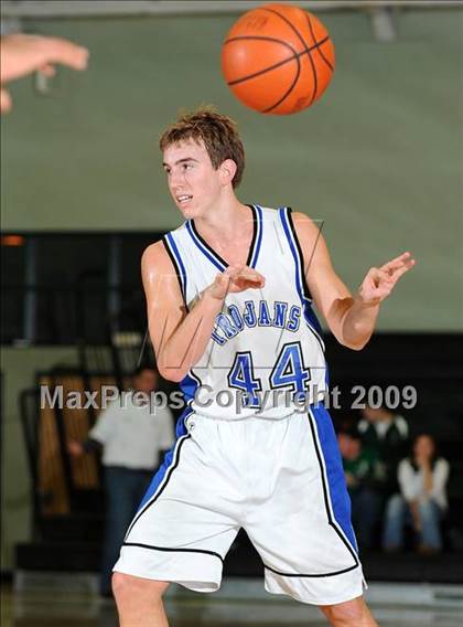 Thumbnail 3 in Las Plumas vs. Orland (Ram Jam Classic) photogallery.