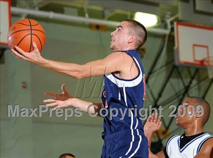 Thumbnail 2 in Las Plumas vs. Orland (Ram Jam Classic) photogallery.
