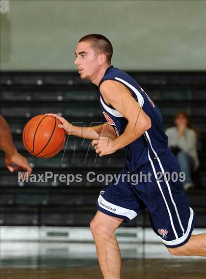 Thumbnail 3 in Las Plumas vs. Orland (Ram Jam Classic) photogallery.