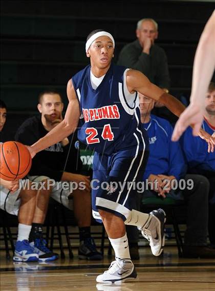 Thumbnail 1 in Las Plumas vs. Orland (Ram Jam Classic) photogallery.