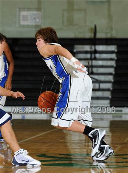 Thumbnail 2 in Las Plumas vs. Orland (Ram Jam Classic) photogallery.