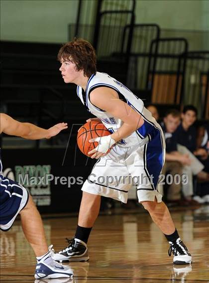 Thumbnail 3 in Las Plumas vs. Orland (Ram Jam Classic) photogallery.