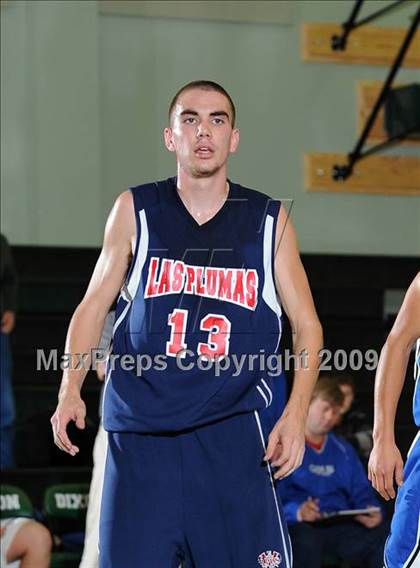 Thumbnail 3 in Las Plumas vs. Orland (Ram Jam Classic) photogallery.