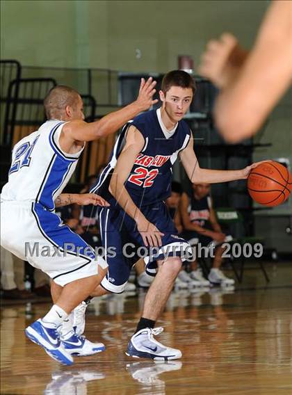 Thumbnail 1 in Las Plumas vs. Orland (Ram Jam Classic) photogallery.