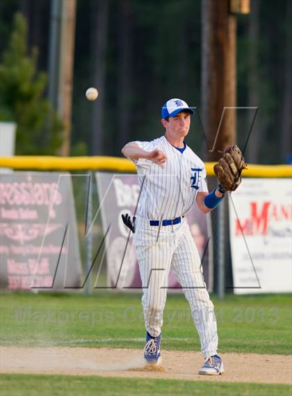 Thumbnail 1 in DeRidder vs Merryville (Coleman's Lawn Care Knight Classic) photogallery.