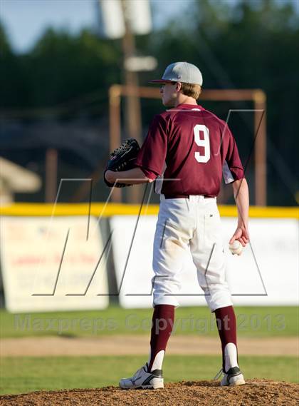 Thumbnail 2 in DeRidder vs Merryville (Coleman's Lawn Care Knight Classic) photogallery.