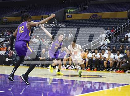 Thumbnail 3 in Archbishop Riordan vs Bishop Gorman (2024 Coastal Catholic Classic) photogallery.