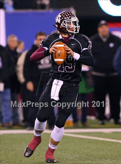 Thumbnail 2 in Northern Valley vs. Wayne Hills (NJSIAA North 1 Group 3 Final) photogallery.