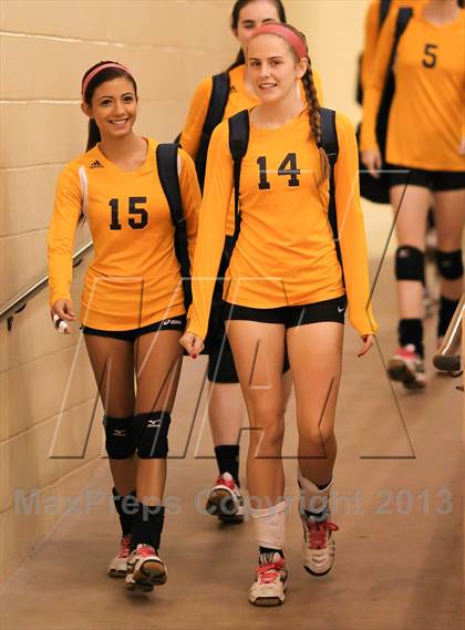 Thumbnail 1 in Saginaw vs Arlington Heights (EMS-ISD Tournament) photogallery.