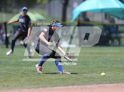 Thumbnail 2 in Riverton vs. Bingham (UHSAA 6A Final) photogallery.