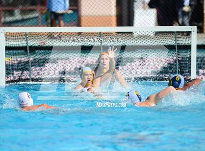 Thumbnail 3 in Punahou vs Ocean View (America's Finest City Tournament) photogallery.