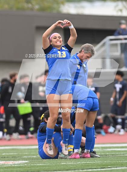 Thumbnail 2 in Sage Hill vs. La Mirada (CIF-SS Division 4 Final) photogallery.