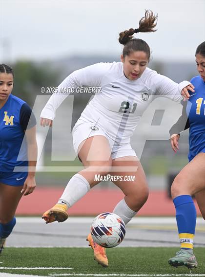 Thumbnail 3 in Sage Hill vs. La Mirada (CIF-SS Division 4 Final) photogallery.