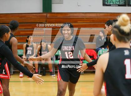 Thumbnail 2 in Mission Hills vs. Lincoln (MLK Showcase) photogallery.
