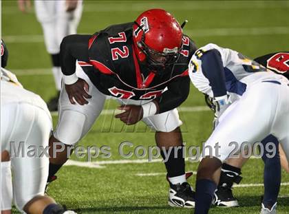 Thumbnail 2 in Stony Point vs. Lee (Texas 5A Region II D1 Playoffs) photogallery.