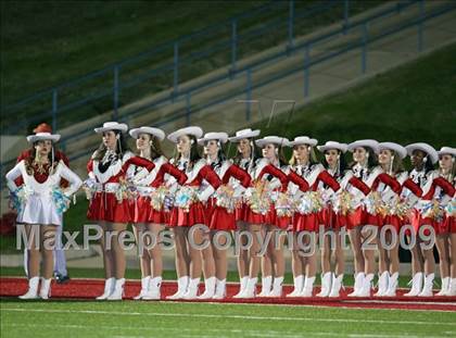 Thumbnail 3 in Stony Point vs. Lee (Texas 5A Region II D1 Playoffs) photogallery.